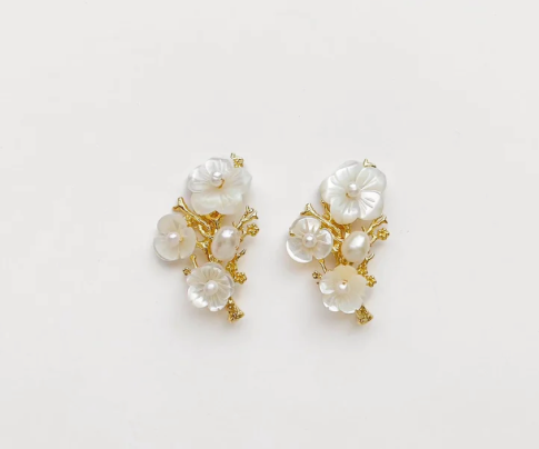 Earrings - Delicate Pearl Flower Studs