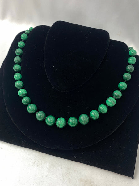 Estate Collection Necklace - Vintage 14K Gold & Graduated Malachite