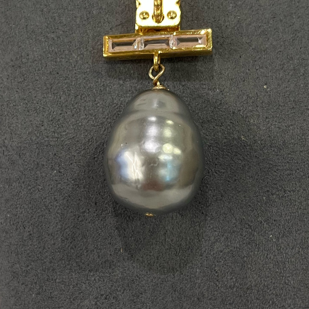 Vignette - Stone Bar w/Large Grey Pearl Drop