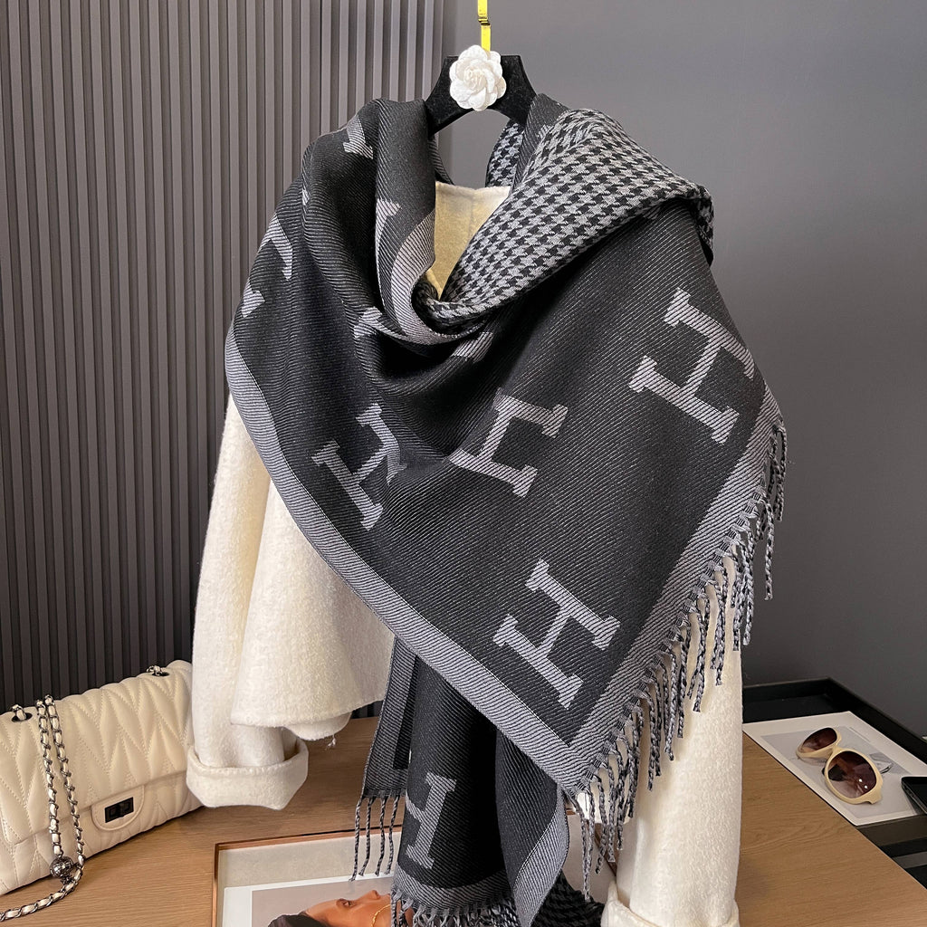 Scarf - Black / Gray Houndstooth Reversible Wrap