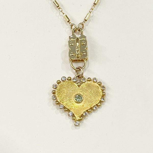 Vignette - Heart w/White Topaz Edge & Peridot Stone