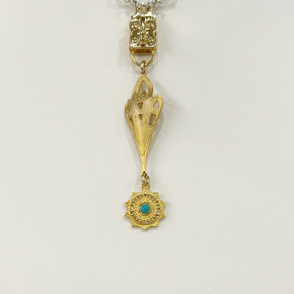 Vignette - Diamond/Stone Scallop Edge Lotus Medallion