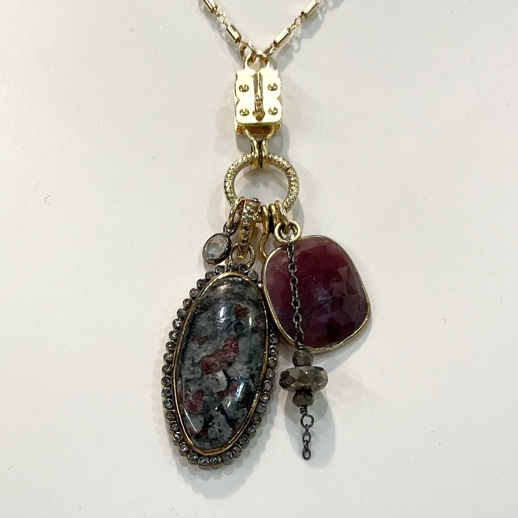 Sennod Vignette - Cluster - Eudialyte & Diamonds, Pink Sapphire