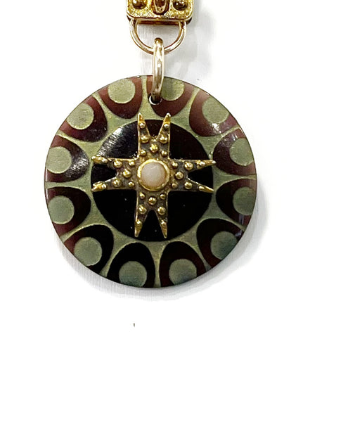 Vignette - Etched Shell w/Pebble Star