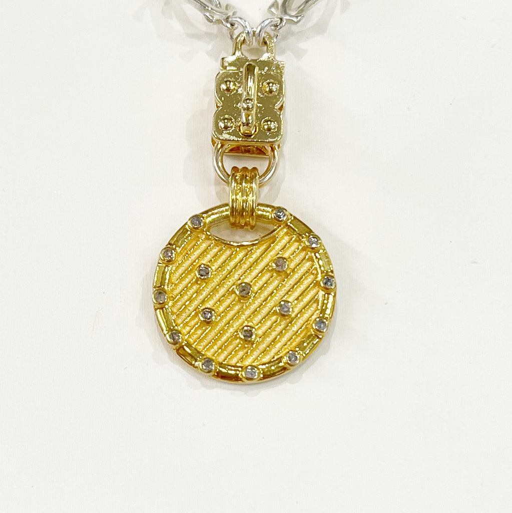 Vignette - Textured Gold Disc W/Diamonds