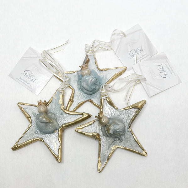 Elizabeth Polland Art - Baby Jesus on A Wooden Star