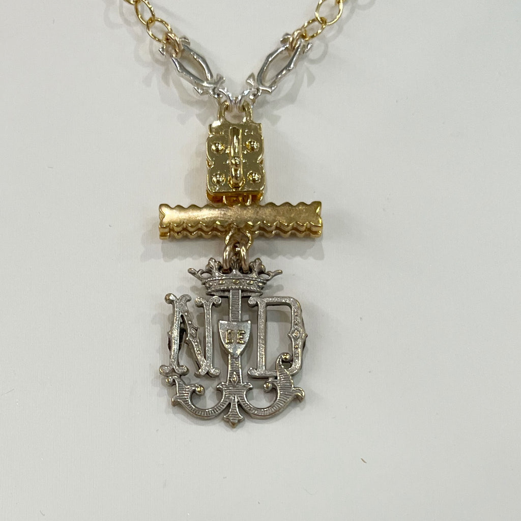 Vignette - Vintage French Religious Medal