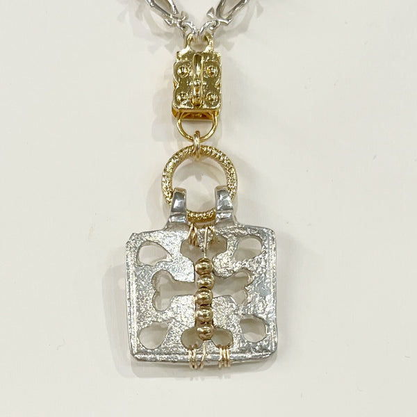 Vignette - Triumph in Sterling W/Gold Balls