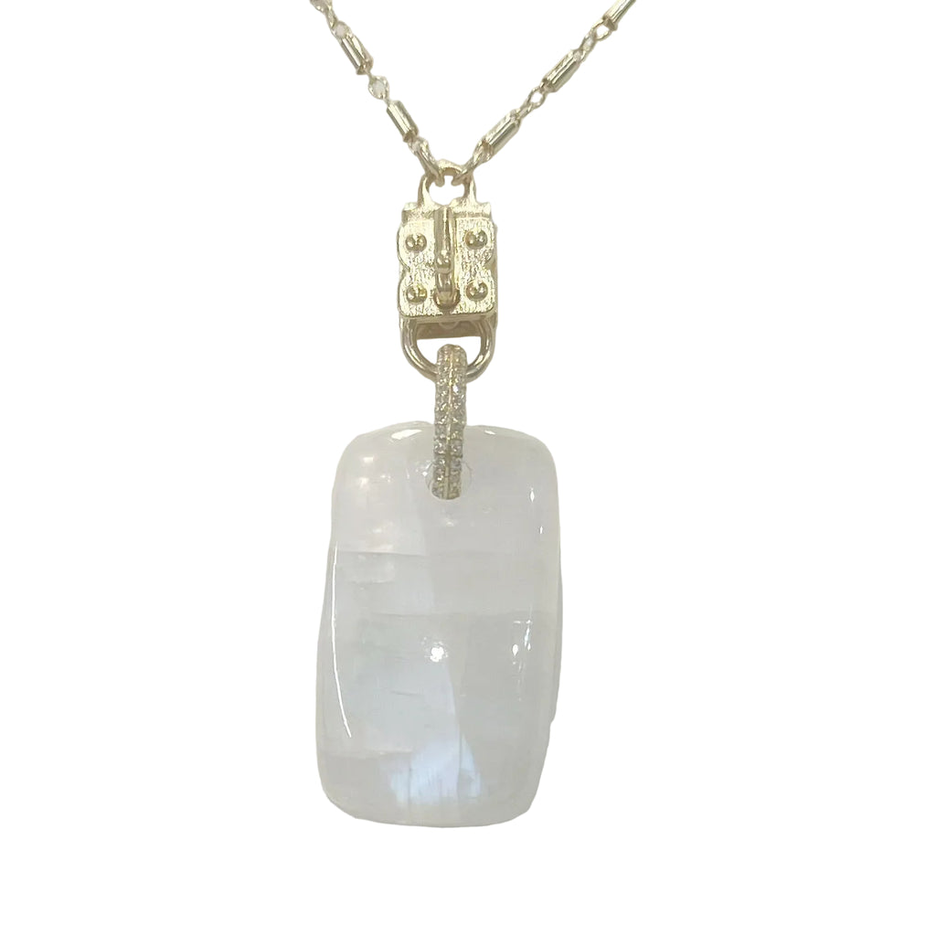 Sennod Vignette - Rainbow Moonstone w/White Topaz