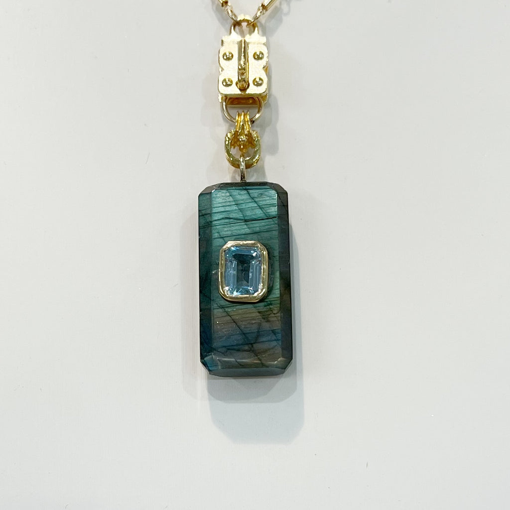 Sennod Vignette - Labradorite Rectangle W/Blue Topaz