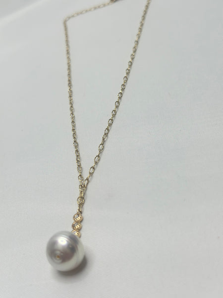 Necklace - South Sear Pearl & Diamond Necklace in 14Kt