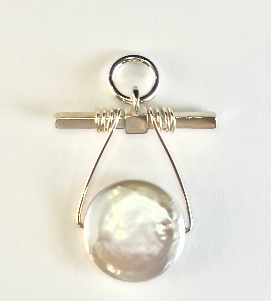 Vignette - Classic Coin Pearl on Silver Bar