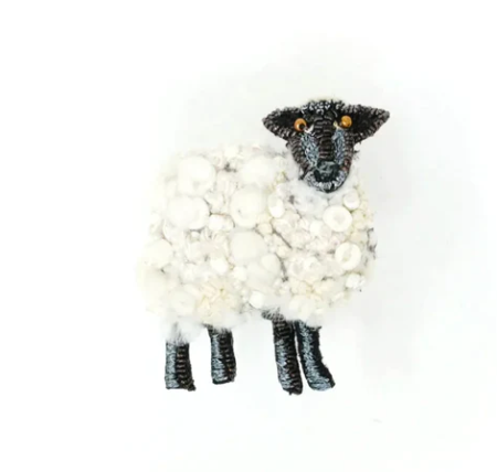 Trovelore - Sheep Brooch Pin