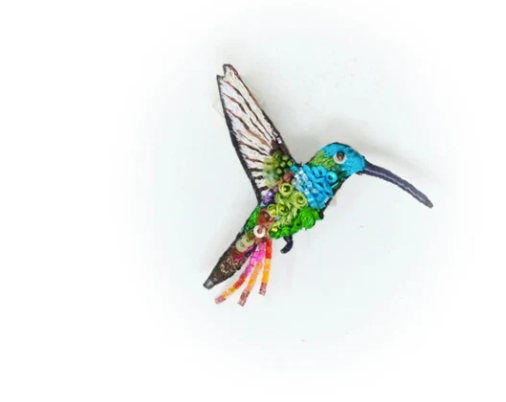 Trovelore - Emerald Chin Hummingbird Brooch Pin