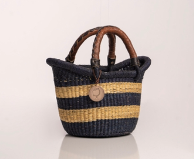 The Victoria Basket Style No. 3 Petite