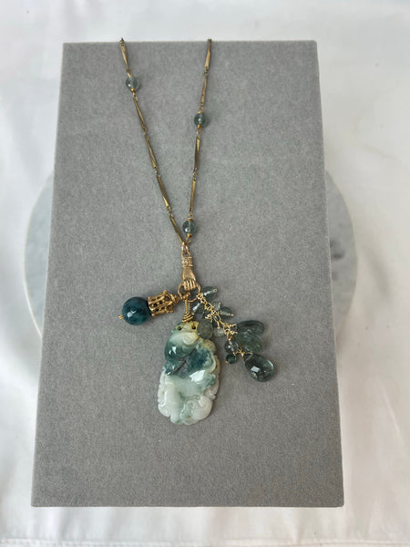 Necklace - Vintage Carved Jade on Vintage Twisted Bar Chain