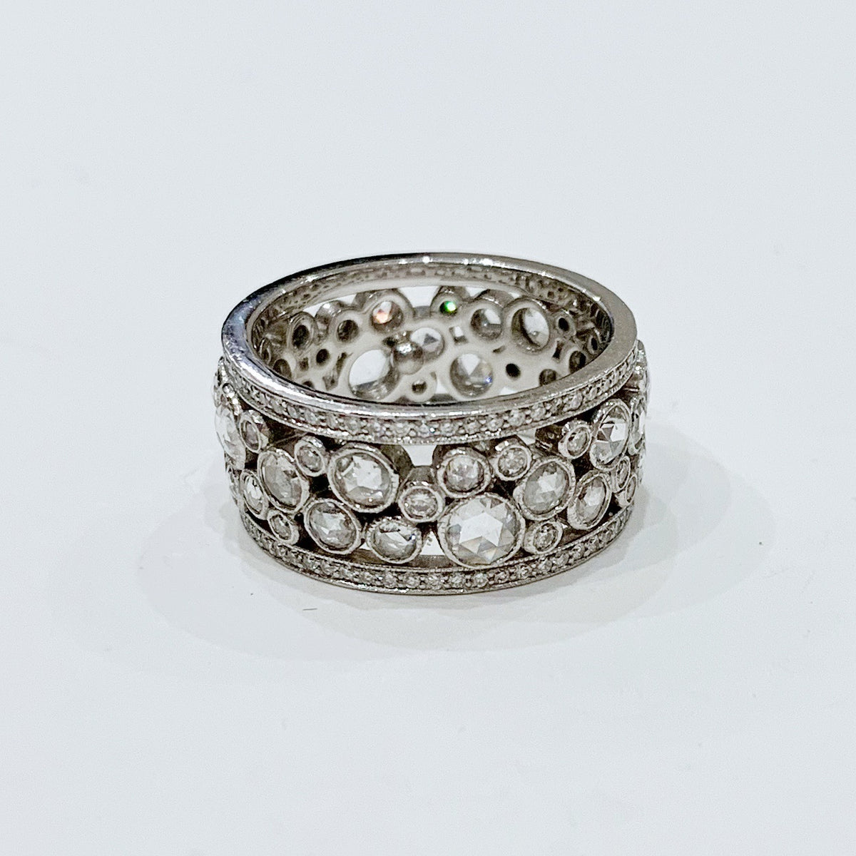 Tiffany cobblestone diamonds sapphire earring, 名牌, 飾物及配件- Carousell